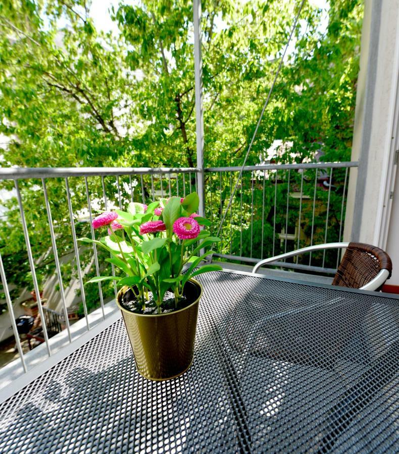 Charming With Balcony In Hip & Trendy Margareten เวียนนา ภายนอก รูปภาพ